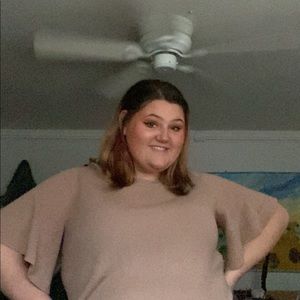 Meet your Posher, Christie